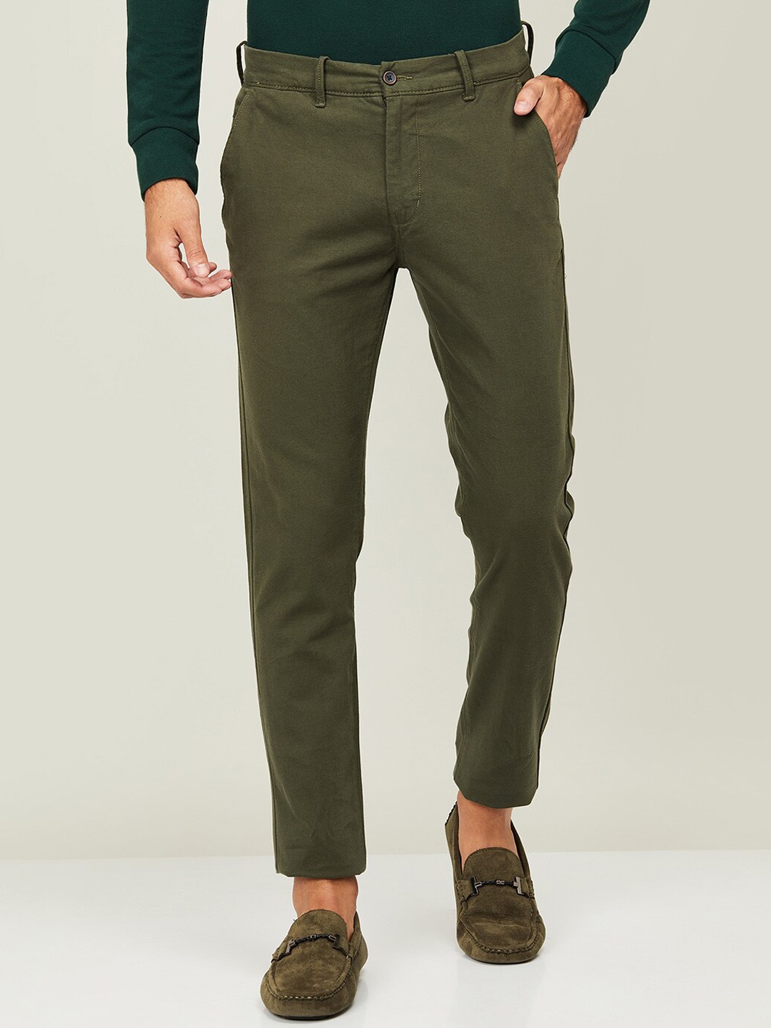 

CODE by Lifestyle Men Olive Green Cotton Slim Fit Trousers