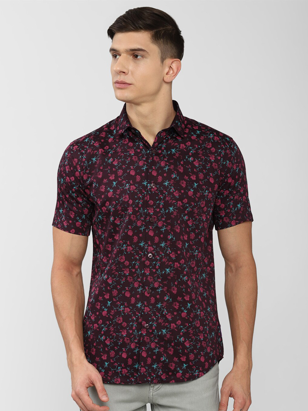 

V Dot Men Maroon Slim Fit Floral Printed pure Cotton Casual Shirt