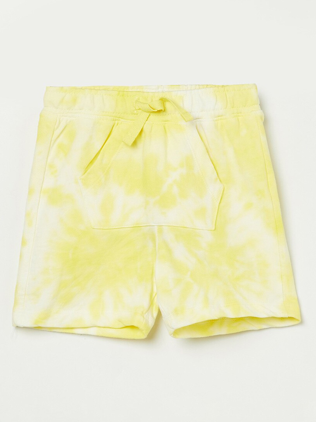 

Juniors by Lifestyle Boys Yellow Regular Fit Printed Cotton Shorts