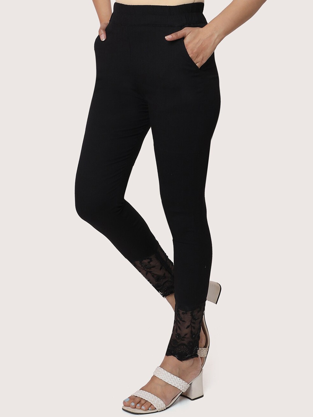 

ZRI Women Black Smart Trousers