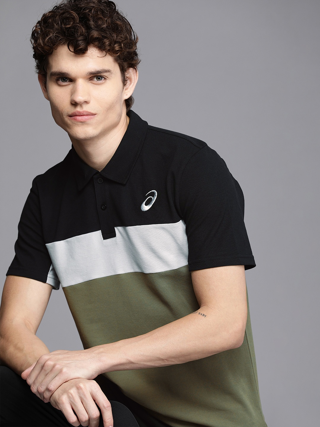 

ASICS Men Olive Green & Black Colourblocked Polo Collar T-shirt