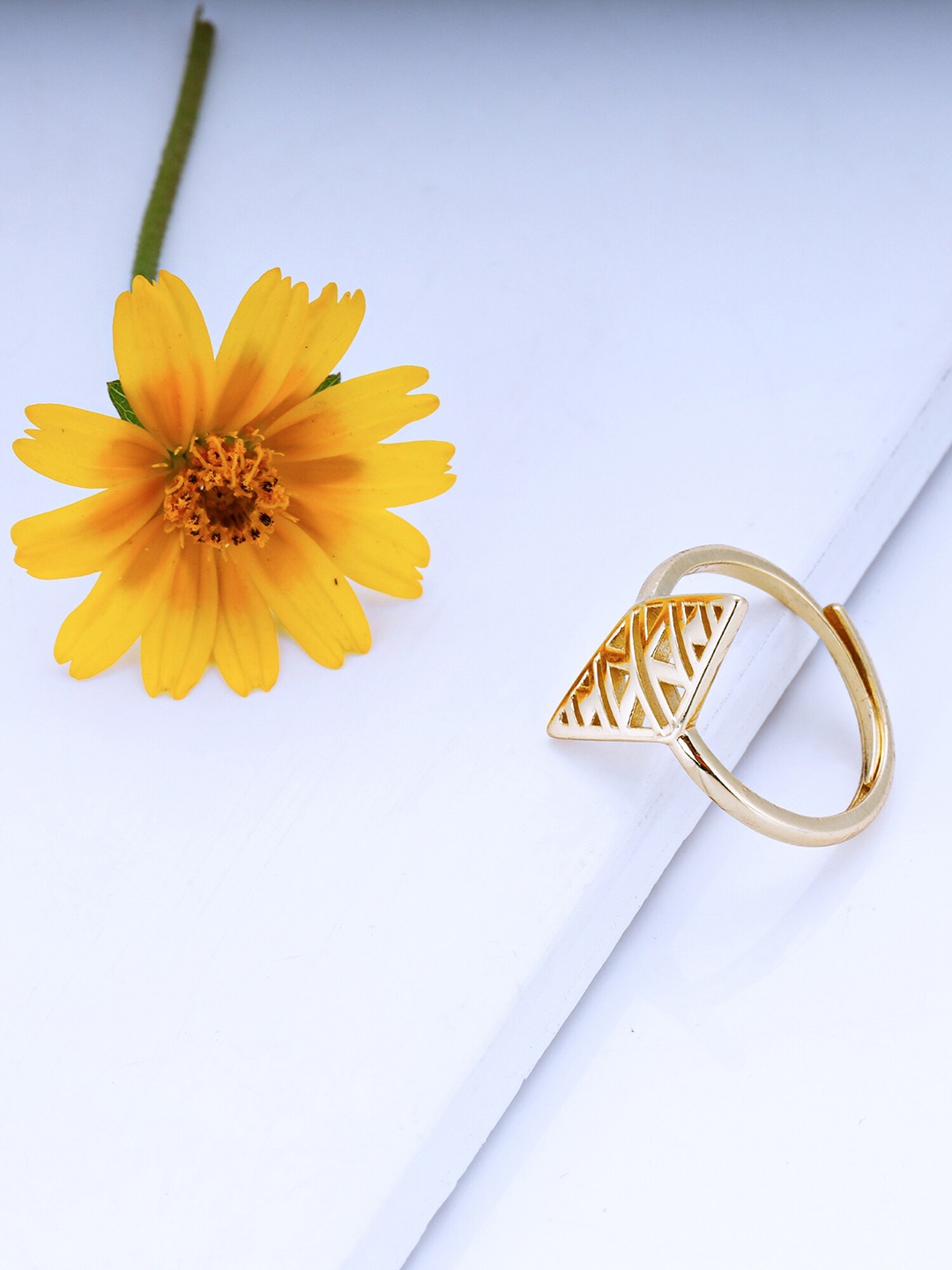 

GIVA 18 K Gold-Plated & CZ Studded Finger Ring