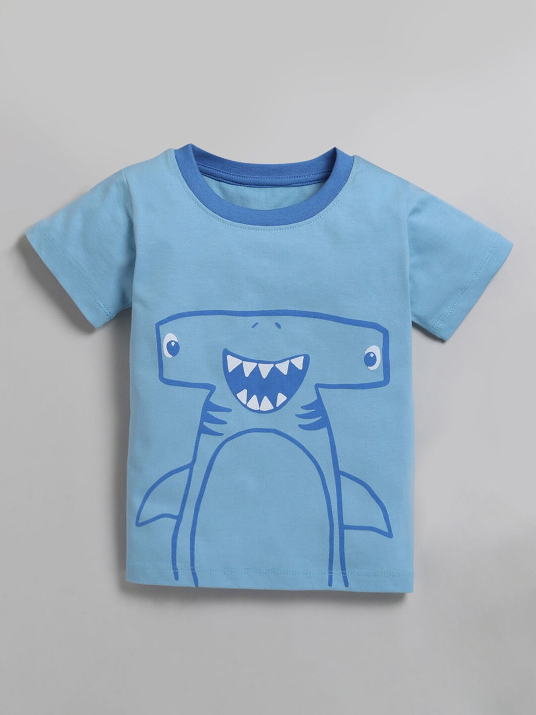 

Hopscotch Boys Blue Colourblocked Extended Sleeves Raw Edge T-shirt