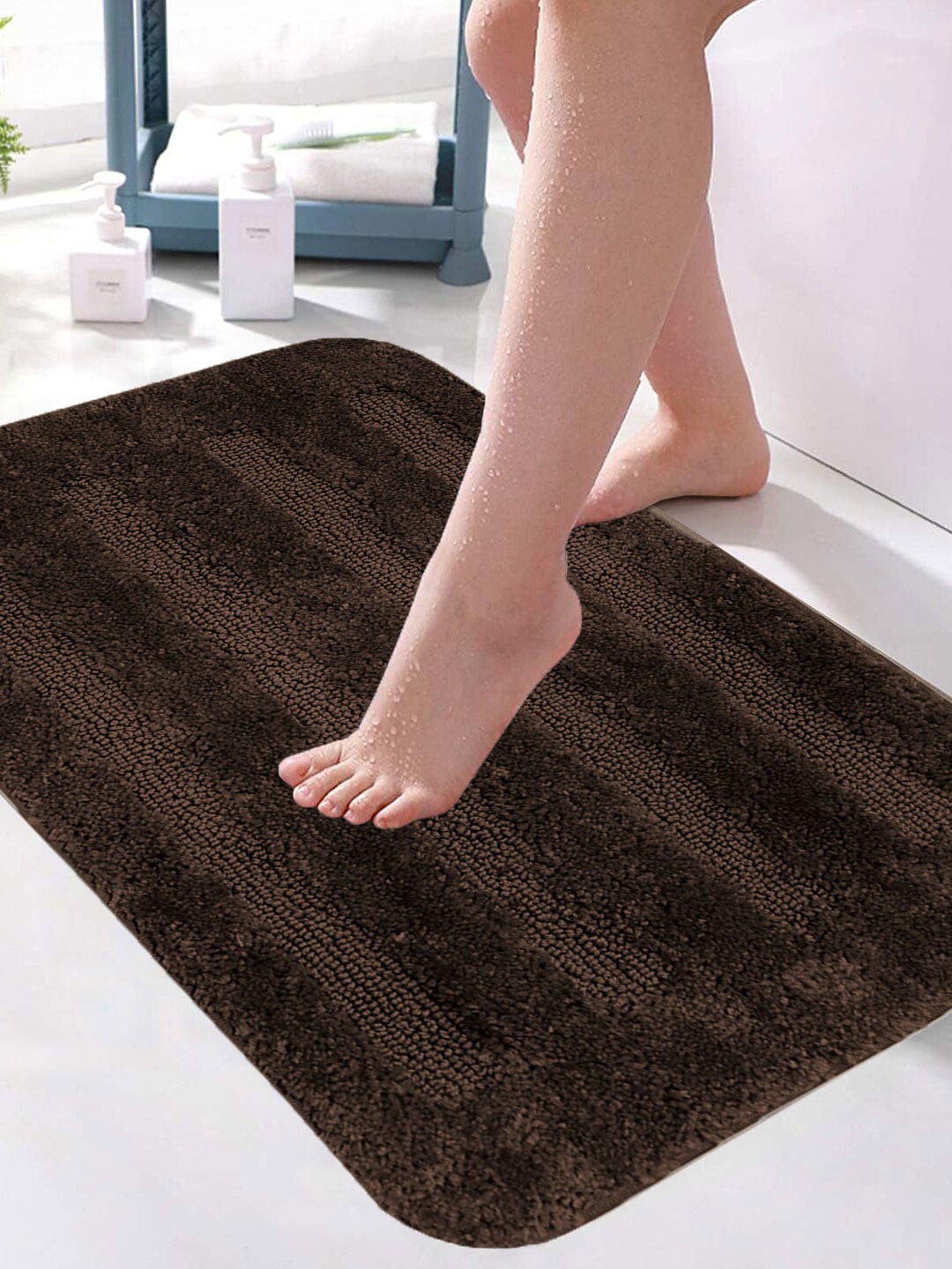 

LUXEHOME INTERNATIONAL Brown Striped Bath Rugs