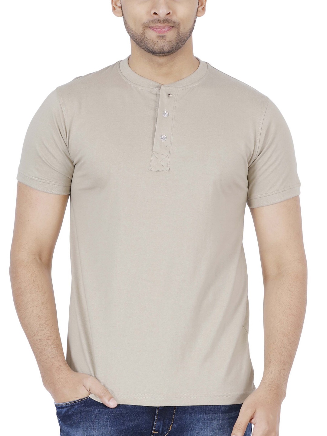 

Fleximaa Men Beige Henley Neck T-shirt