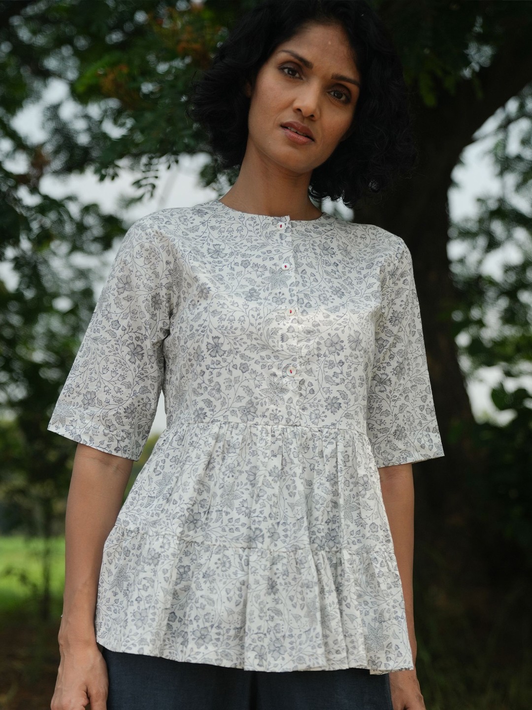 

the kaatn trail Grey & White Floral Printed Cotton Peplum Top
