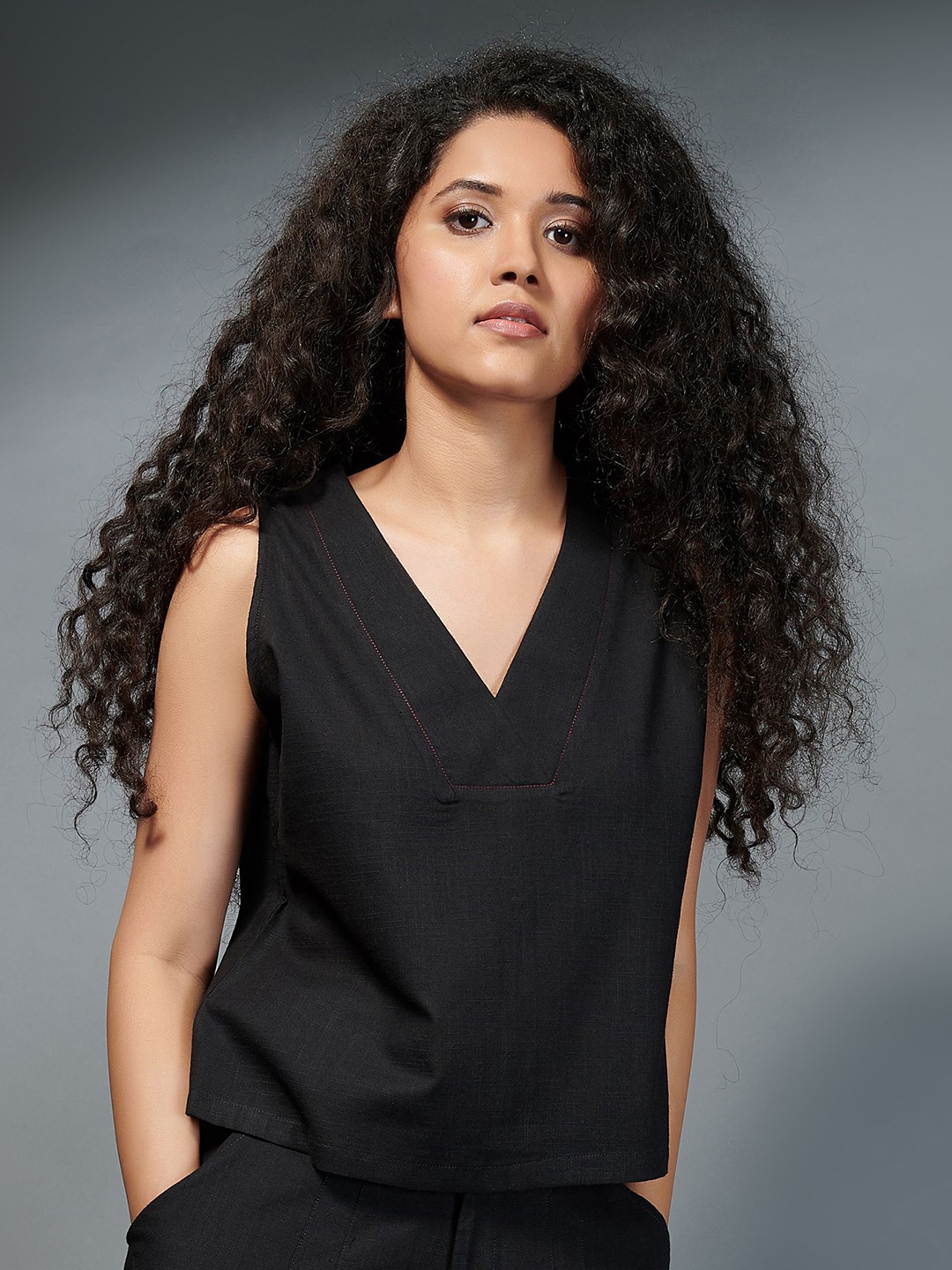 

the kaatn trail Black Boxy Pure Cotton Top