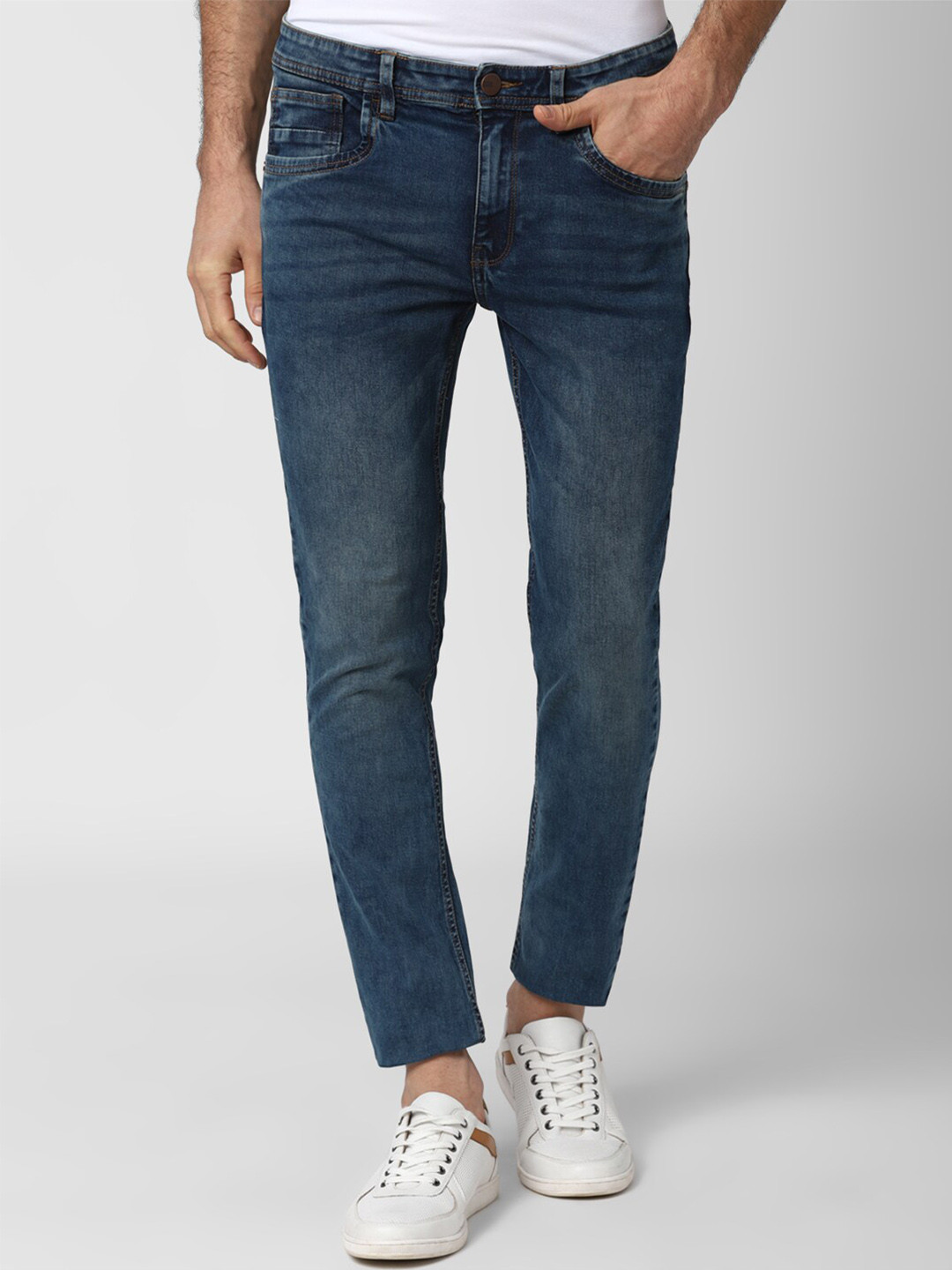 

Van Heusen Sport Men Blue Skinny Fit Low Distress Light Fade Jeans
