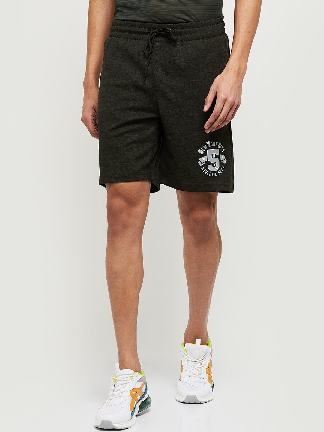 

max Men Olive Green Sports Shorts