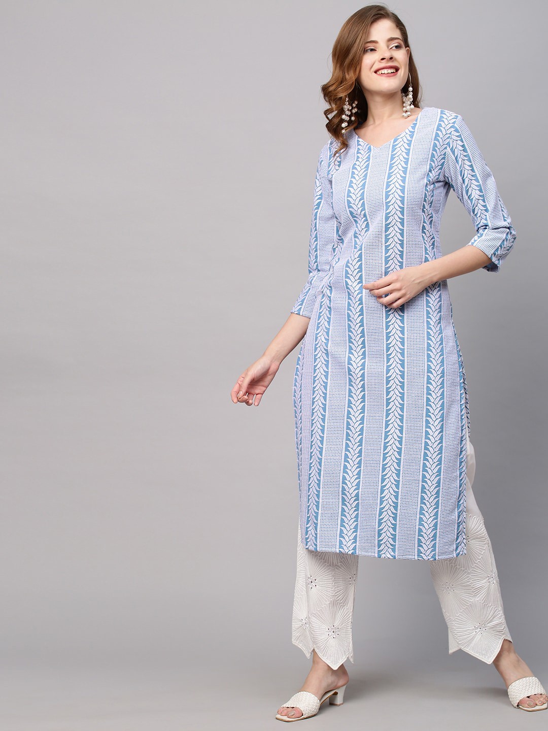 

FASHOR Women Blue Embroidered Empire Thread Work Pure Cotton Kurti with Trousers & With Dupatta