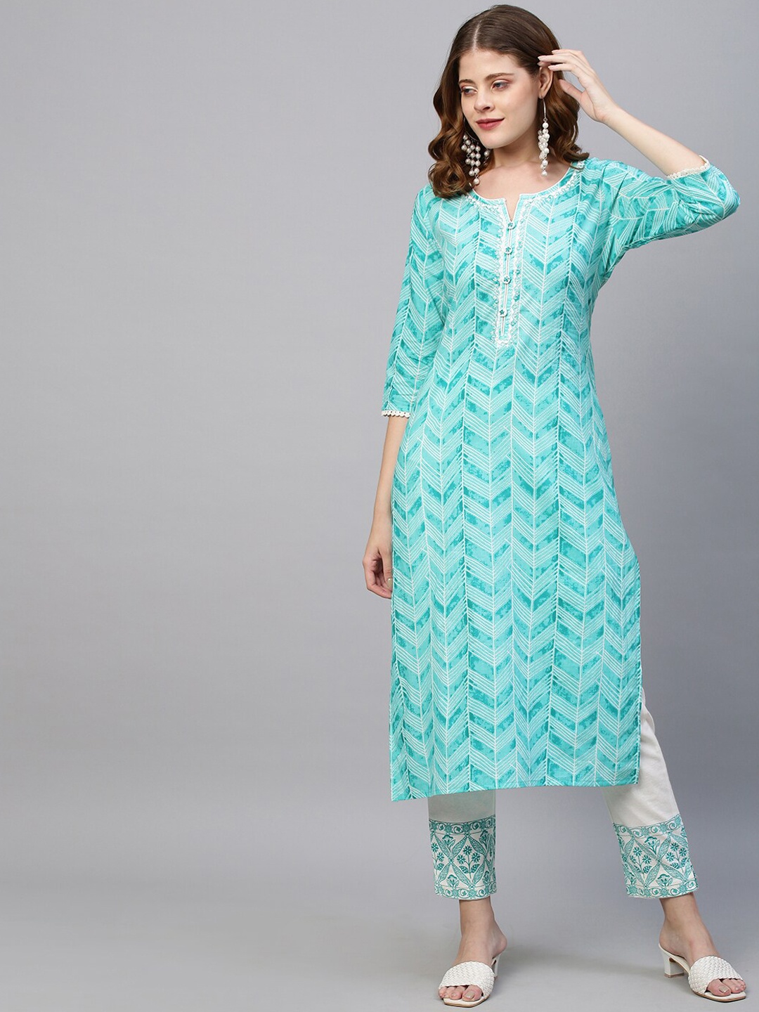 

FASHOR Women Turquoise Blue Striped Empire Pure Cotton Kurti with Trousers & With Dupatta