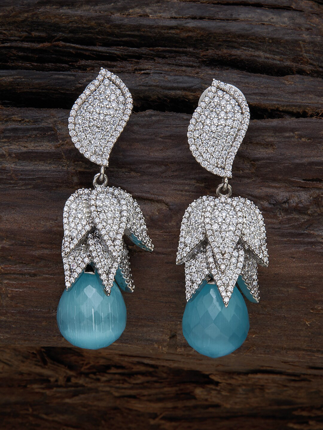 

Kushal's Fashion Jewellery Sea Green Leaf Shaped Ear Cuff Earrings