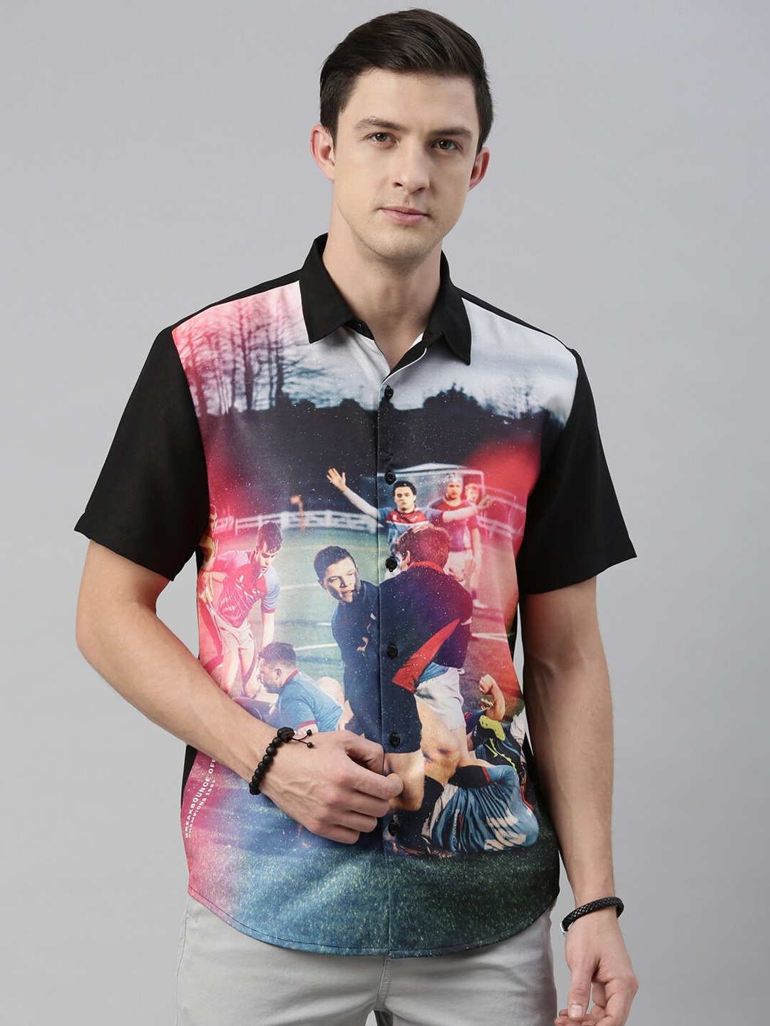 

Breakbounce Men Black Printed Casual Shirt