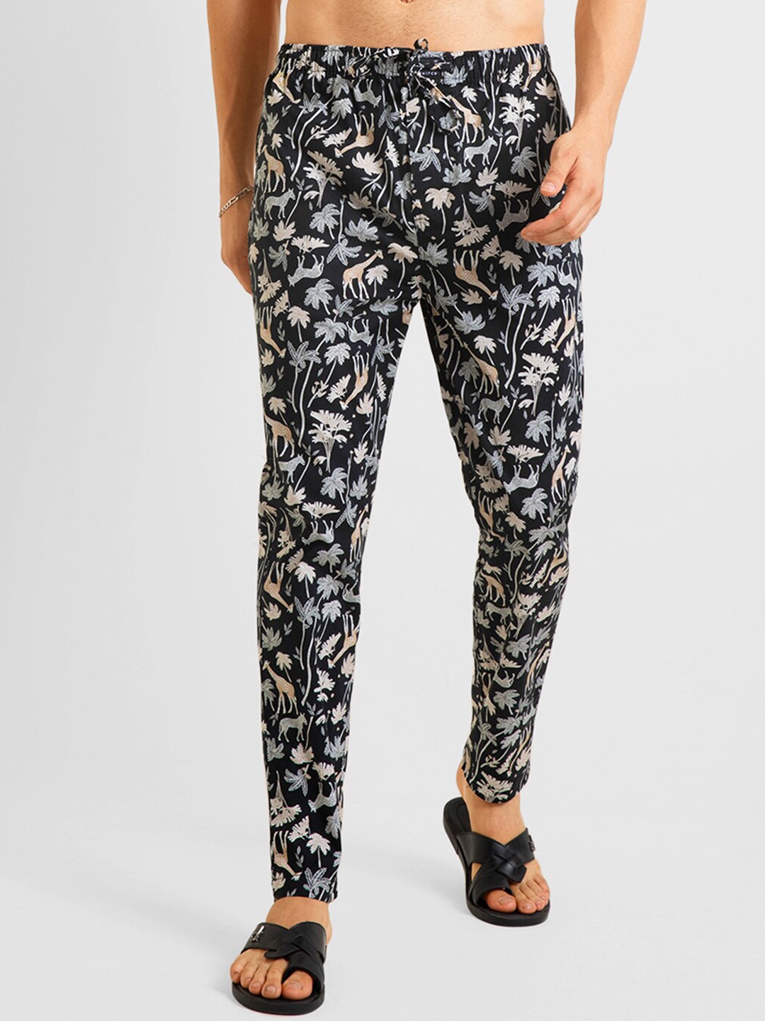 

Snitch Men Black Abstract Print Cotton Lounge Pants