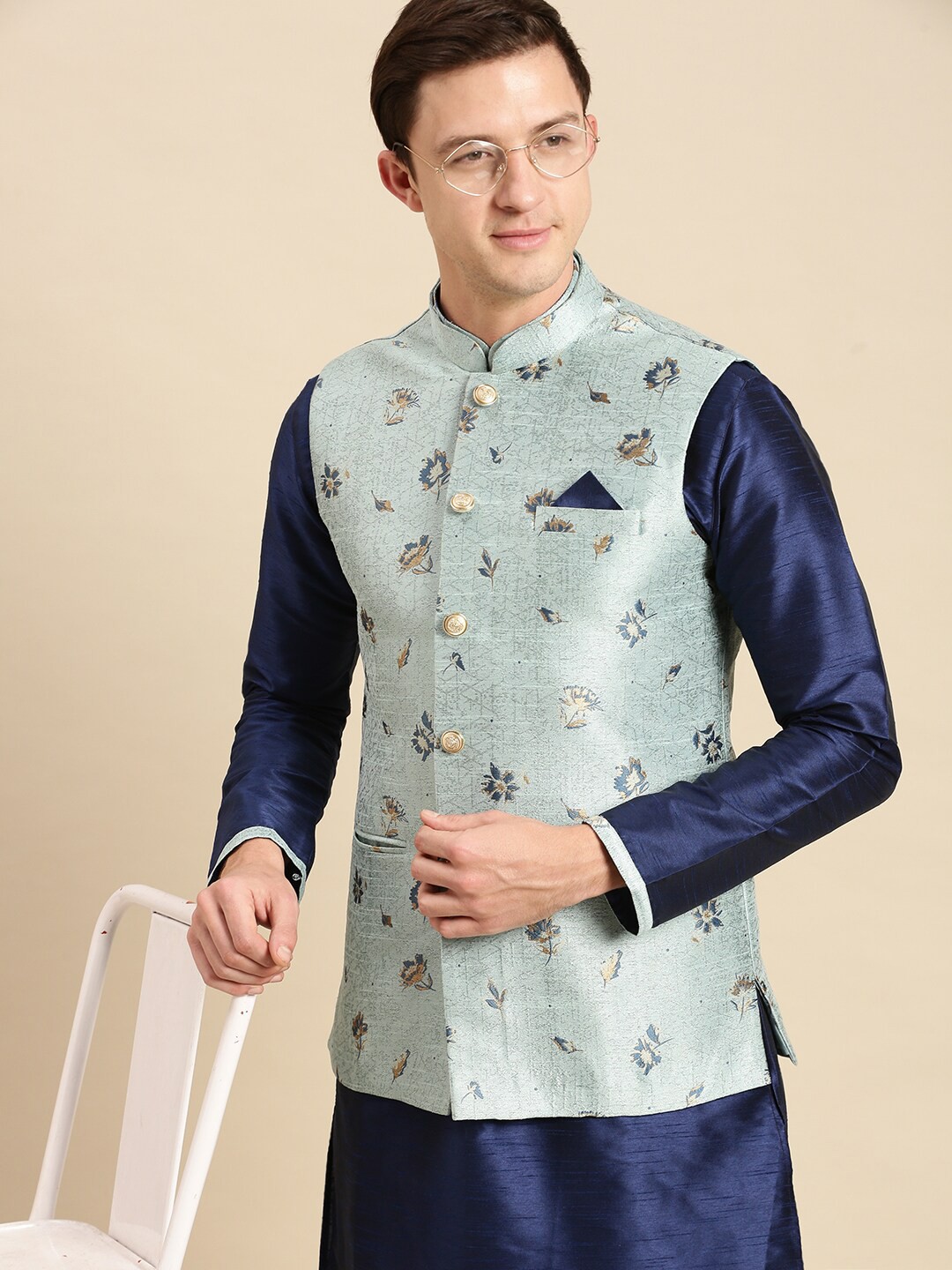 

Sanwara Men Green Layered Kurta Bandi Jacket Set With Churidar