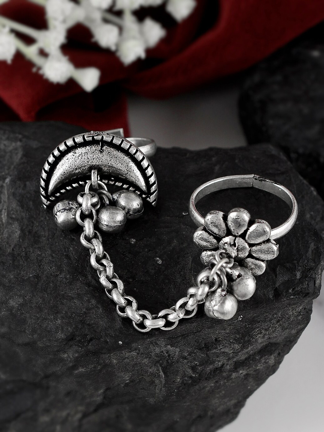 

Shoshaa Women Silver-Plated Oxidised Finger Ring
