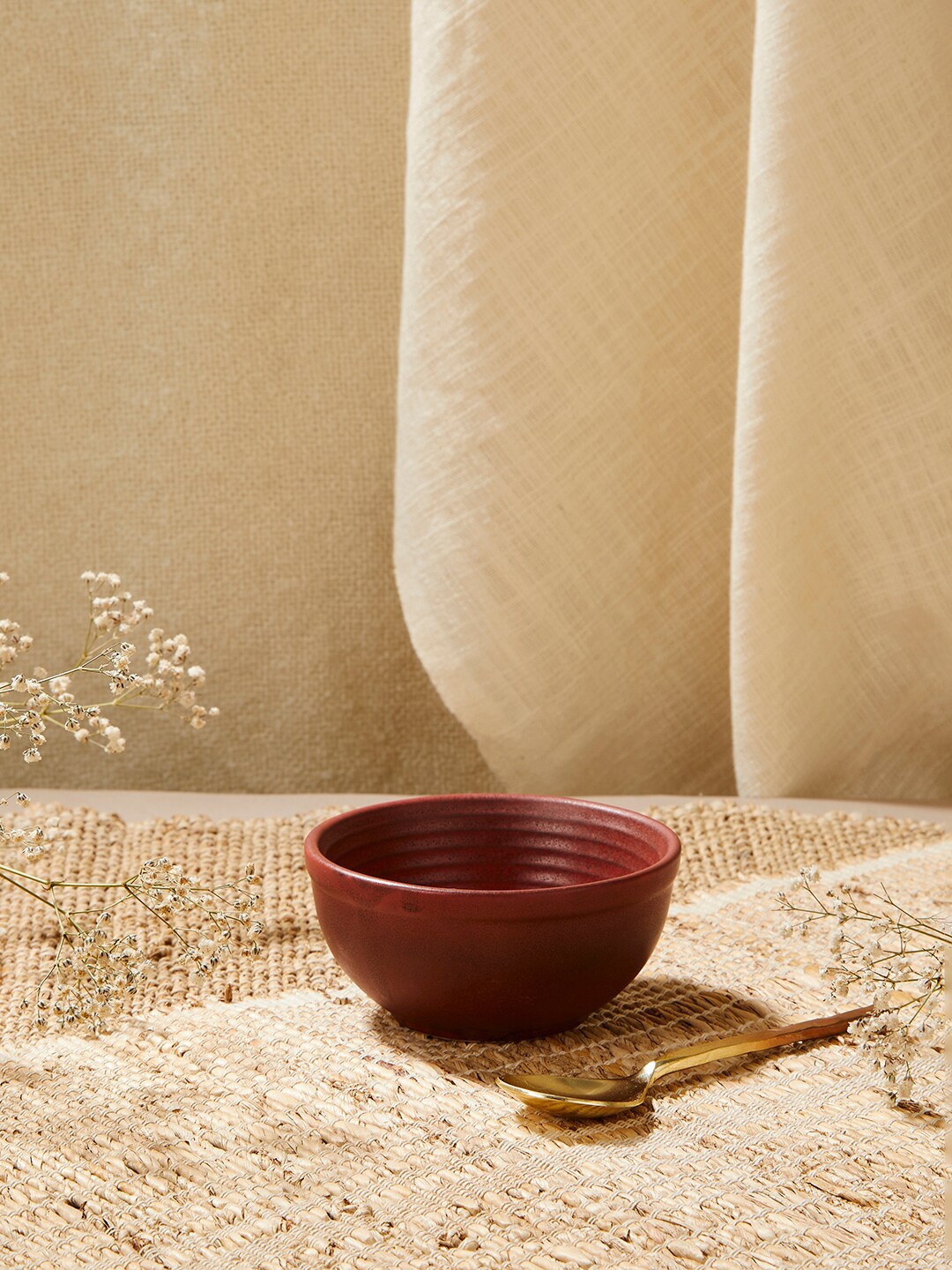 

Fabindia Red & 1 Pieces Stoneware Glossy Bowls