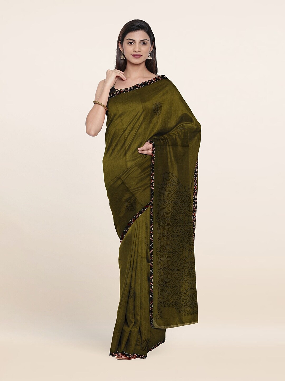 

Pothys Green & Black Ethnic Motifs Printed Pure Cotton Saree
