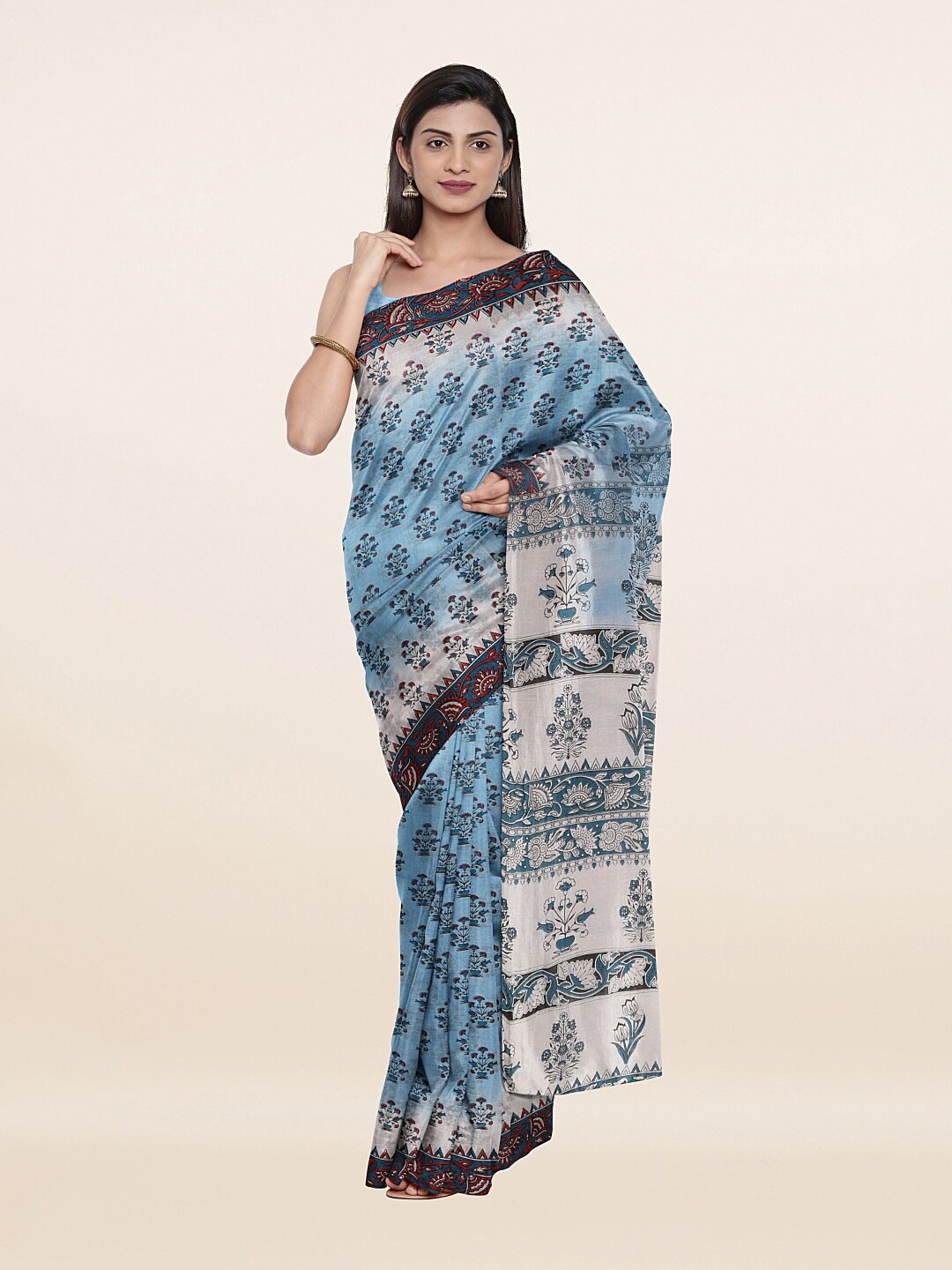 

Pothys Blue & White Floral Pure Cotton Saree