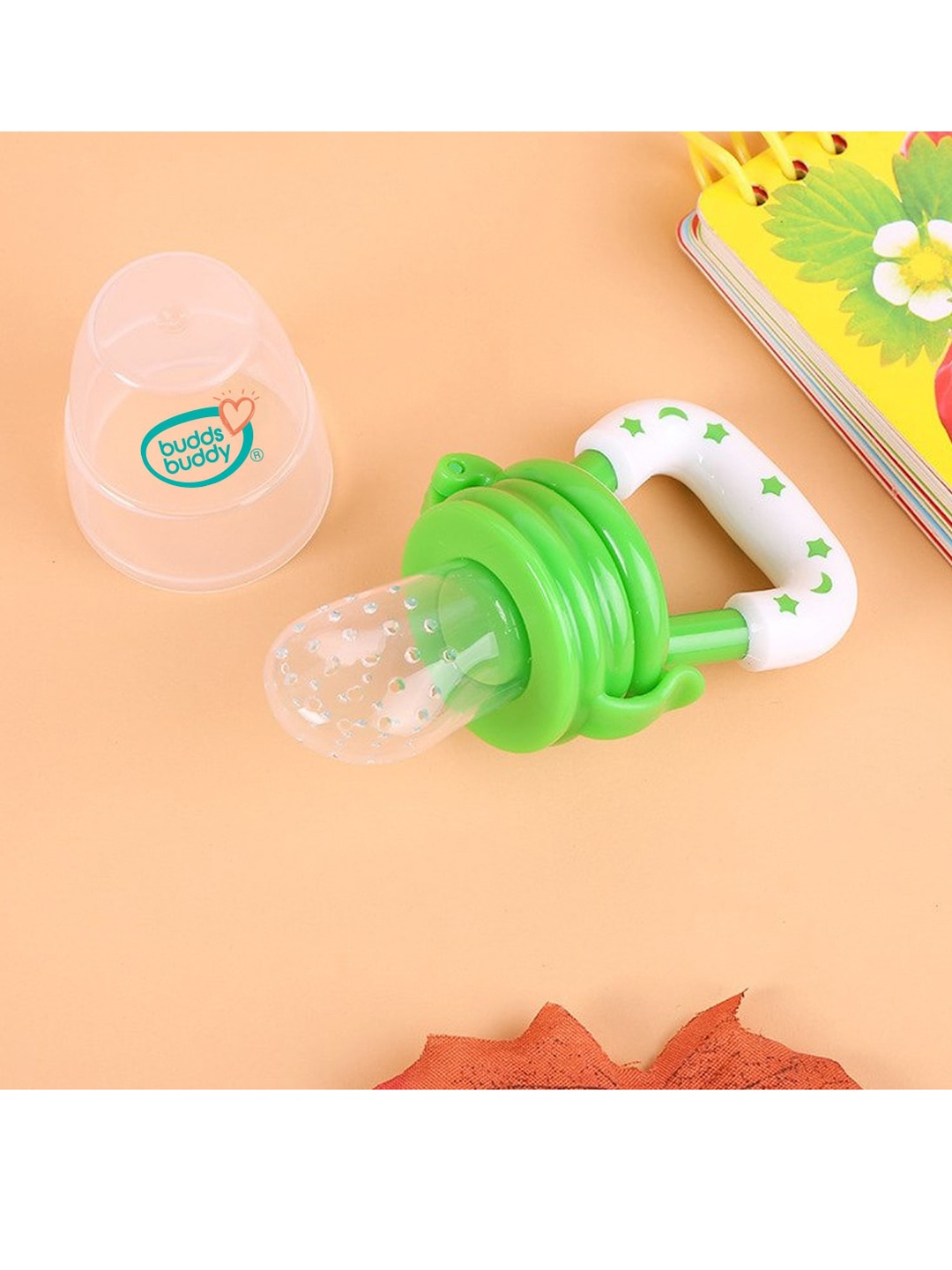 

BUDDSBUDDY Kids Green BPA Free Fruit and Food Nibbler