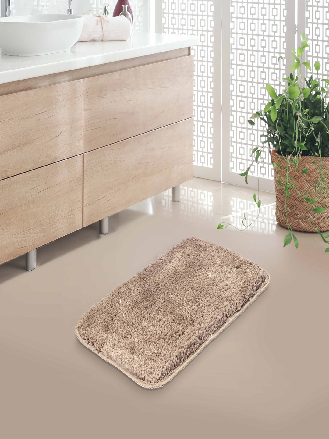 

LUXEHOME INTERNATIONAL Taupe Solid 2000 GSM Bath Rugs