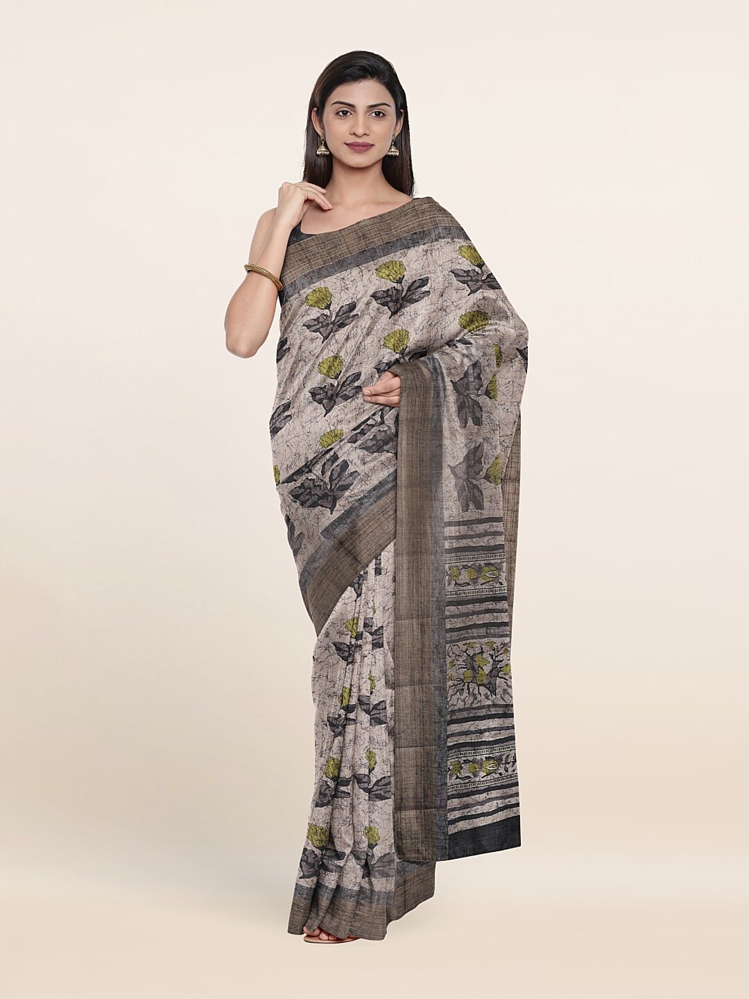 

Pothys Grey & Green Floral Art Silk Saree