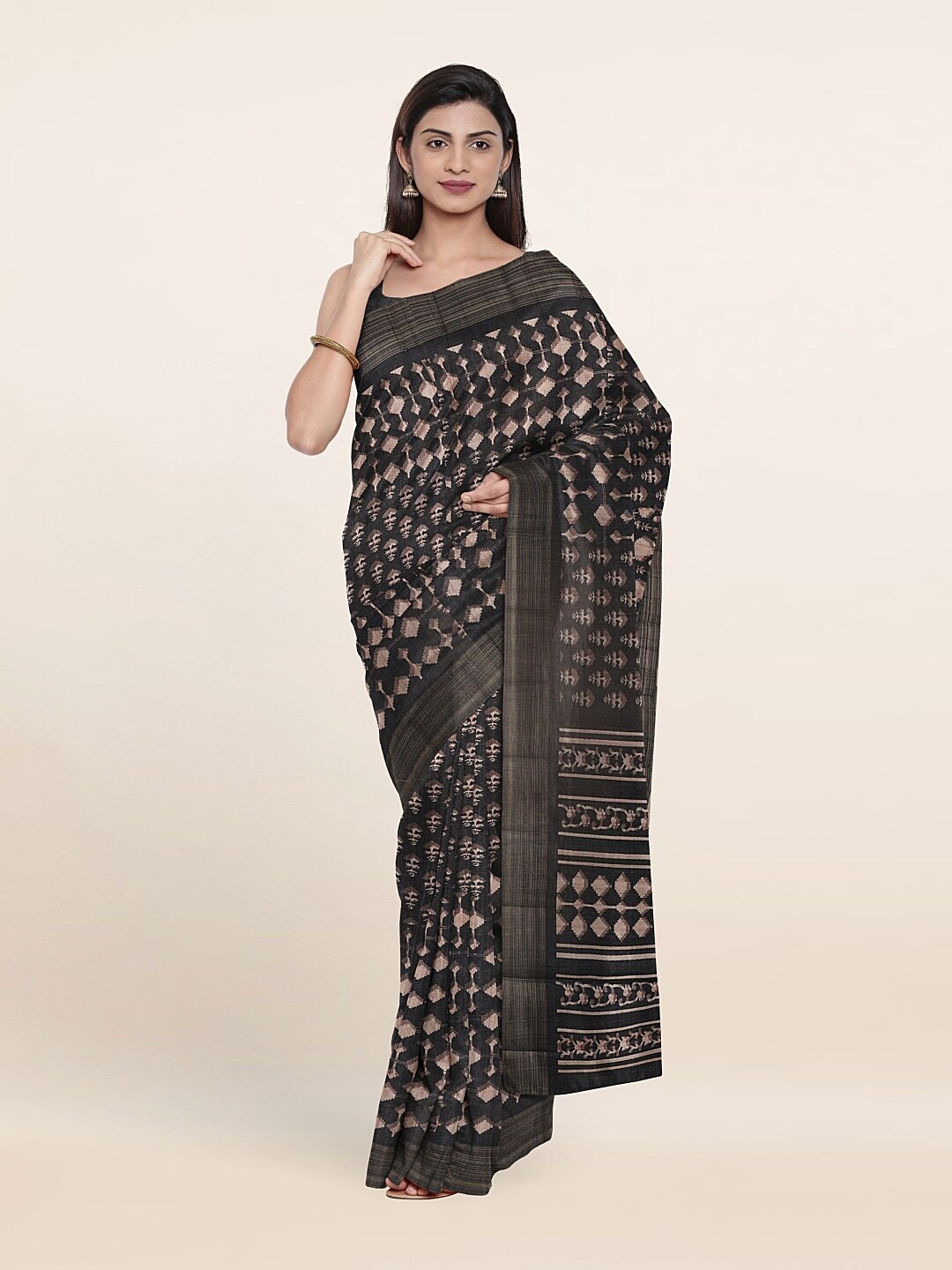 

Pothys Black & Purple Ethnic Motifs Art Silk Saree