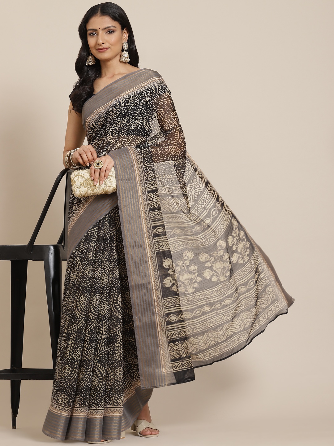 

MIRCHI FASHION Charcoal Grey & Beige Batik Bagru Saree