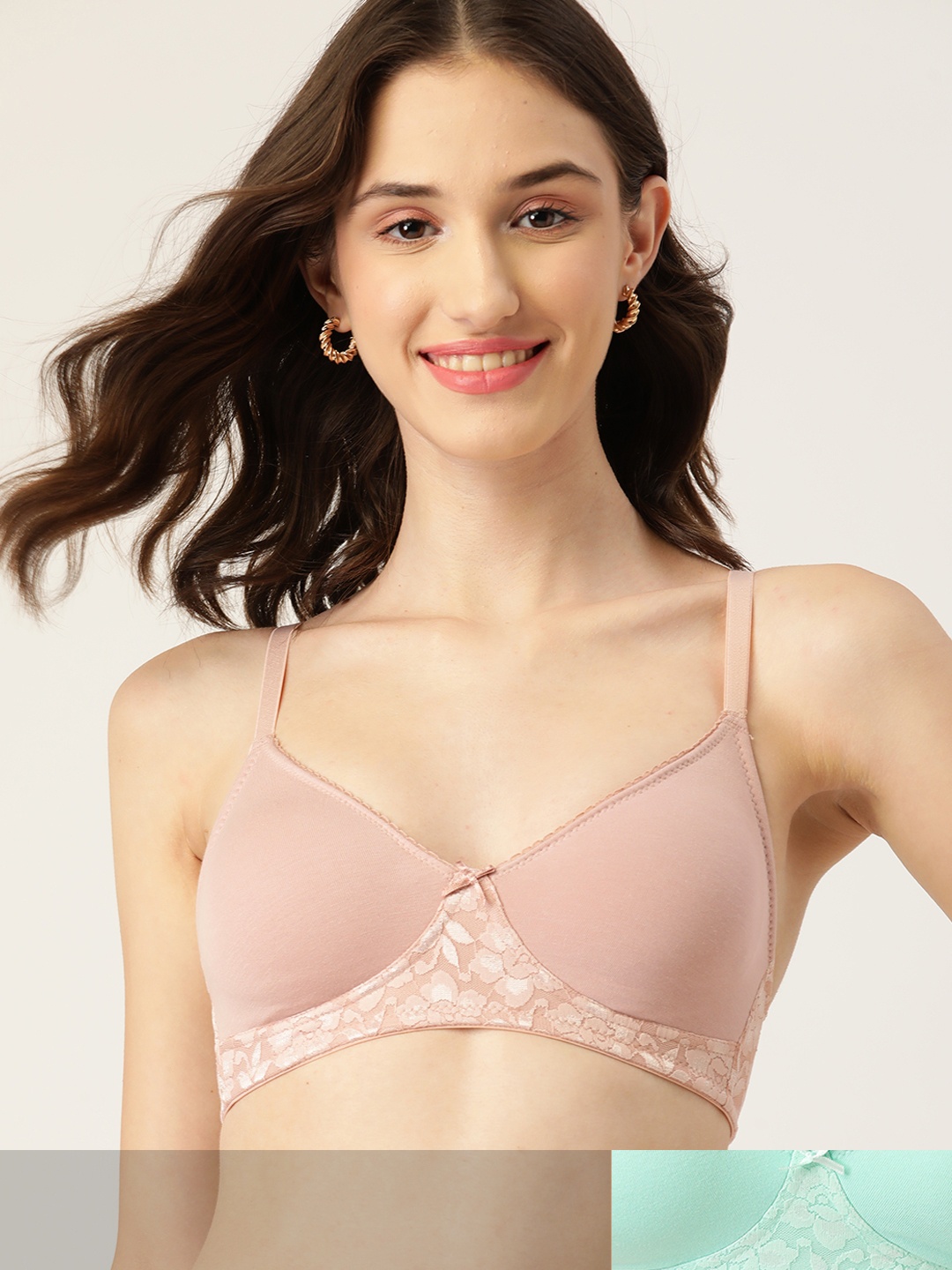 

DressBerry Pack of 2 T-shirt Bra with Lace Detail, Turquoise blue