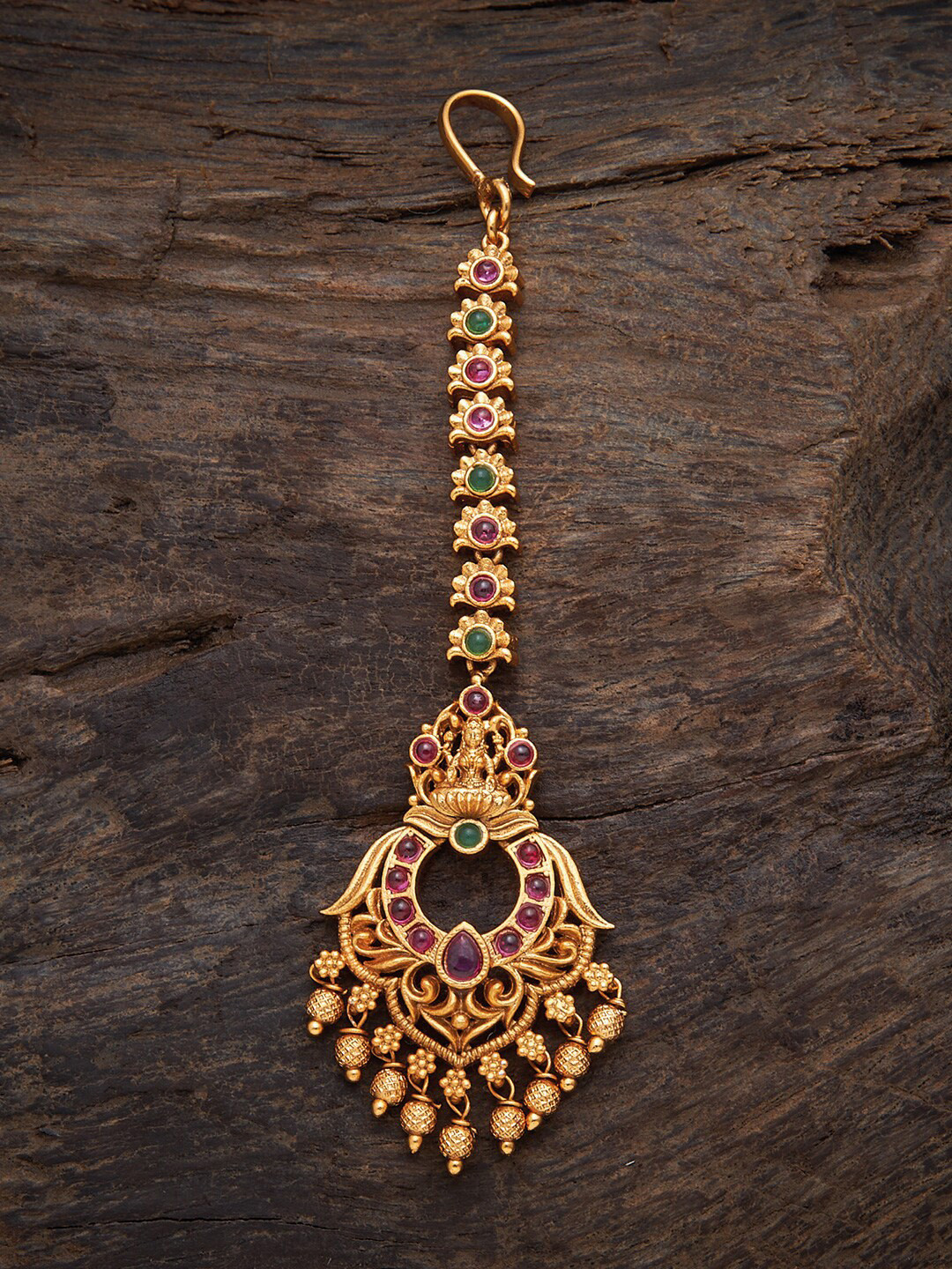 

Kushal's Fashion Jewellery Women Red & Green Embellished Mang Tikka