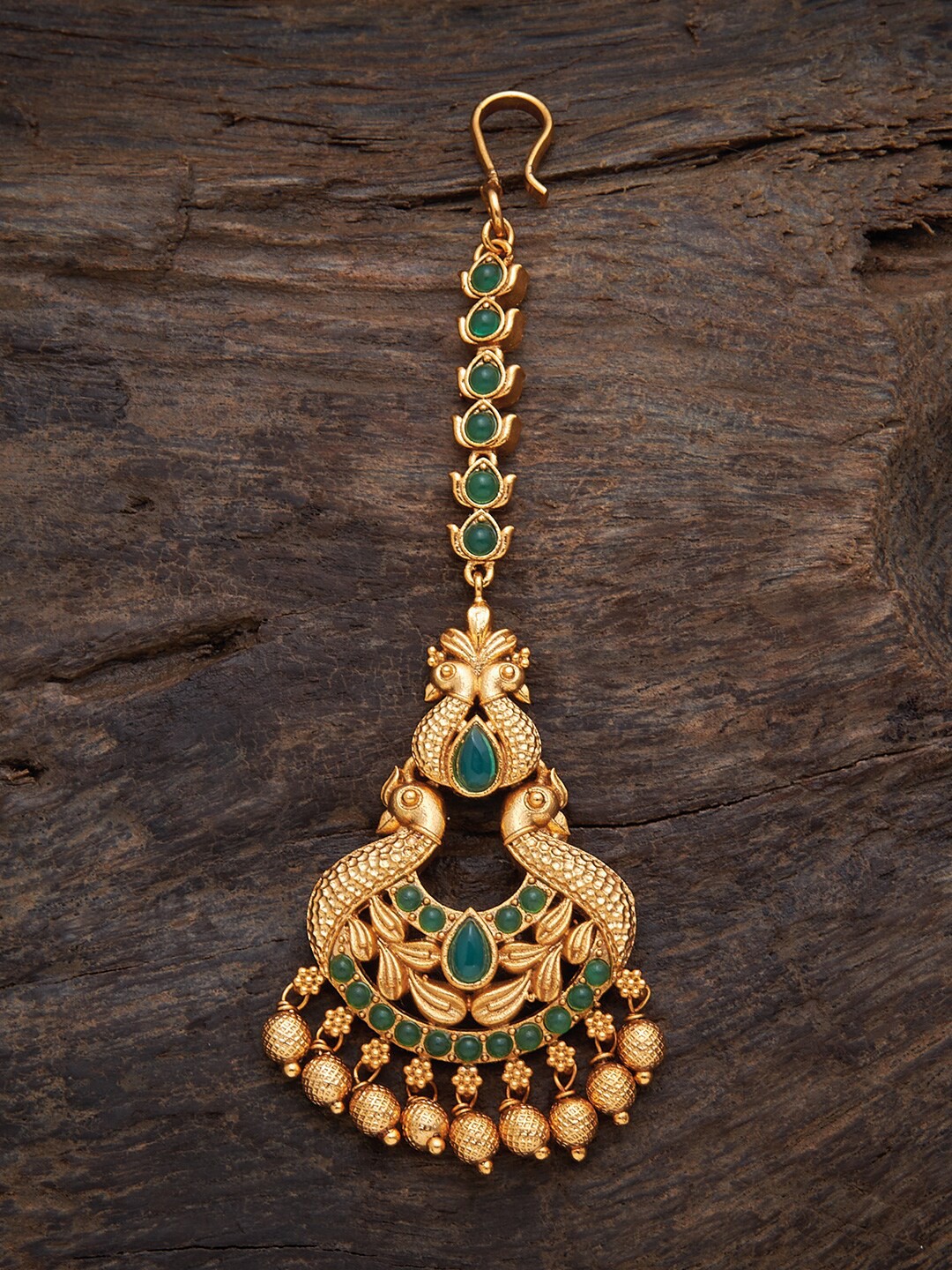 

Kushal's Fashion Jewellery Women Gold-Plated & Green Embellished Maang Tikka