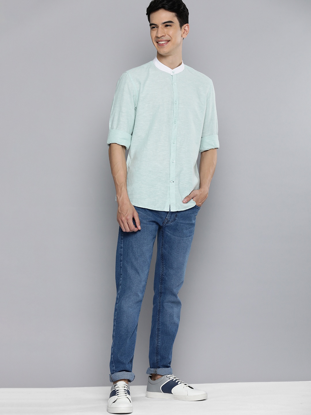 

Mast & Harbour Men Blue Solid Cotton Linen Casual Shirt