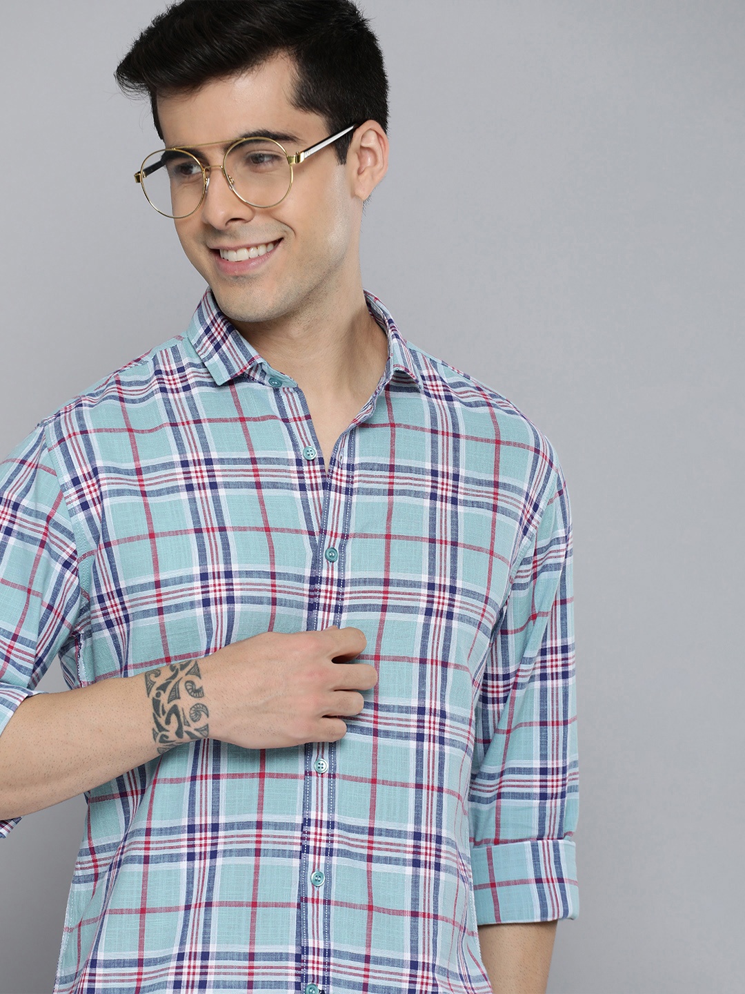 

Mast & Harbour Men Blue & Red Slim Fit Checked Pure Cotton Casual Shirt