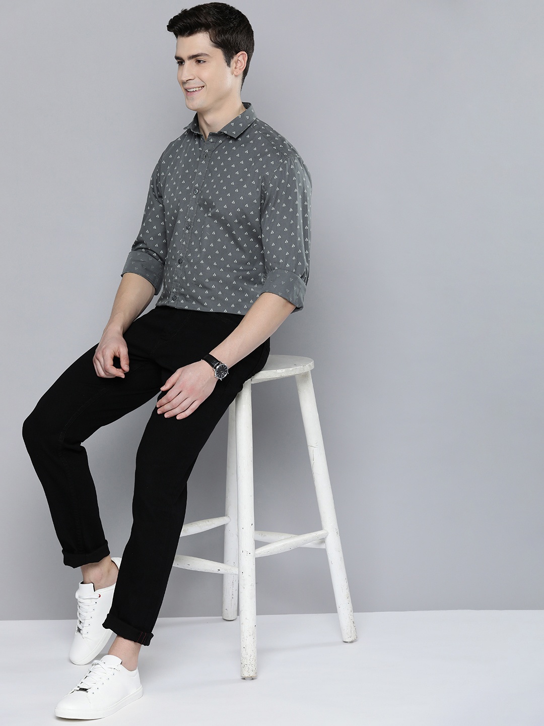 

Mast & Harbour Men Pure Cotton Printed Casual Shirt, Grey