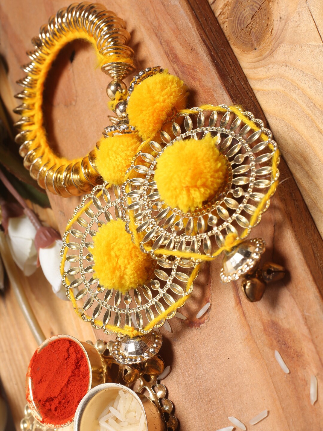 

Aapno Rajasthan Women Multi Colored Bracelet Rakhi