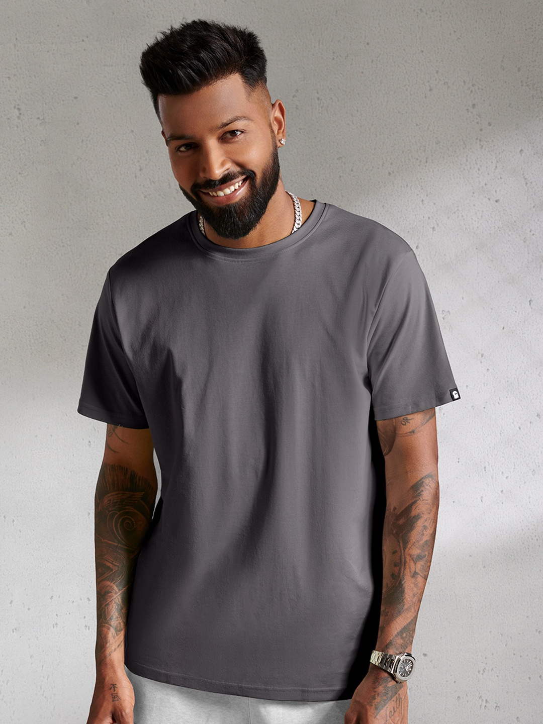 

The Souled Store Men Grey Drop-Shoulder Sleeves T-shirt