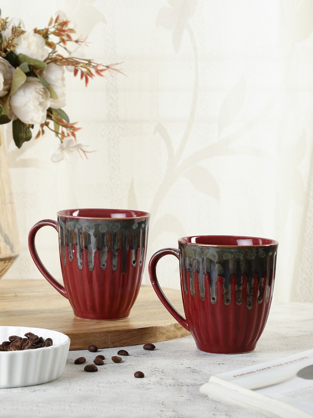 

VarEesha 2 Pieces Maroon & Grey Textured Ceramic Glossy Mugs Set