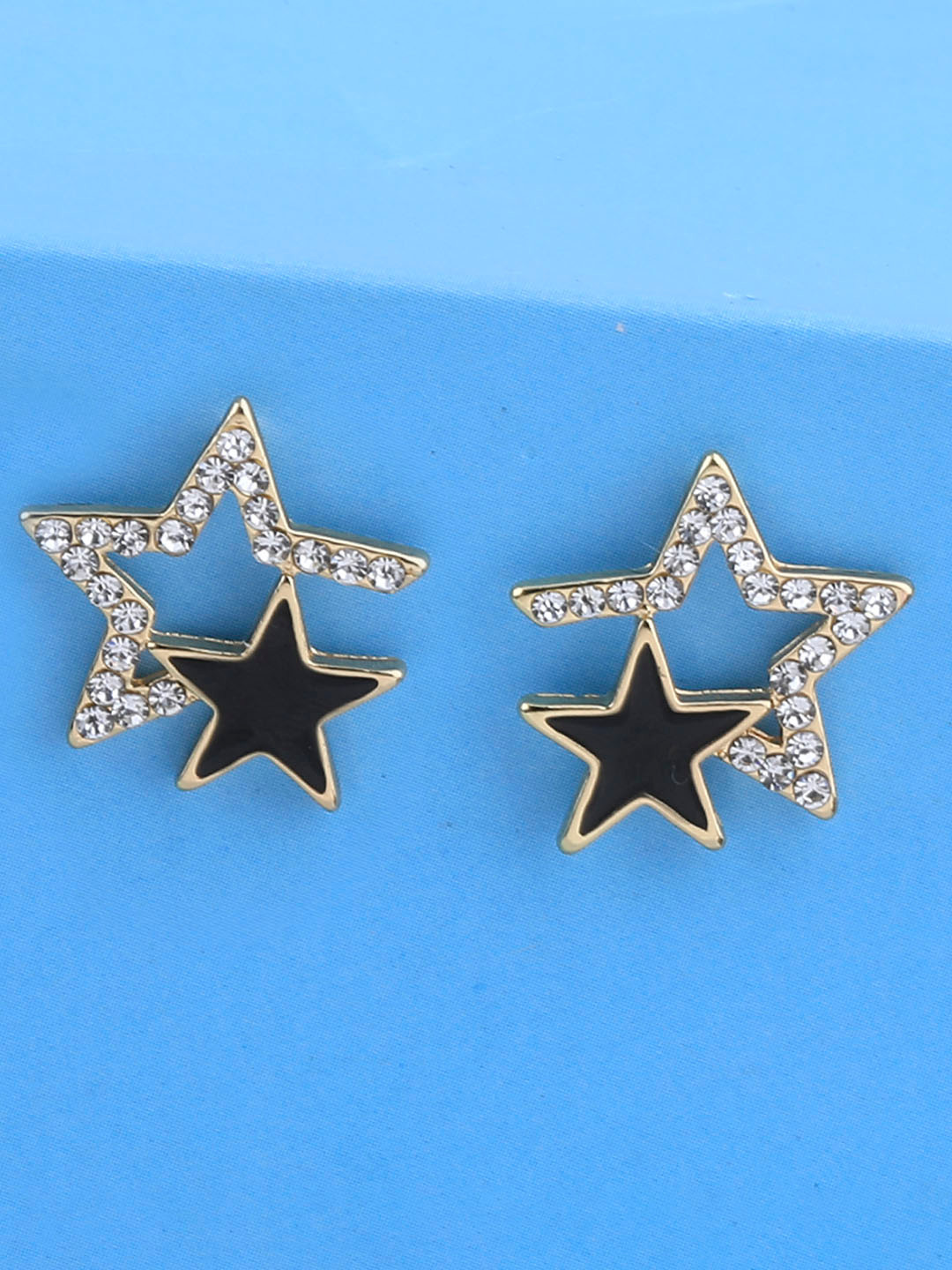 

Mesmore Women Red Embroidered Saree Blouse