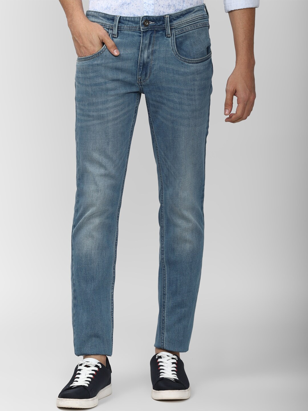 

VAN HEUSEN DENIM LABS Men Blue Slim Fit Light Fade Jeans