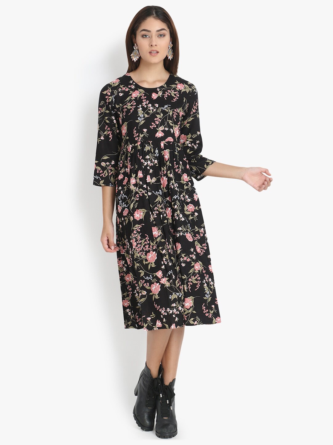 

DIVINATION Black & Pink Floral Dress