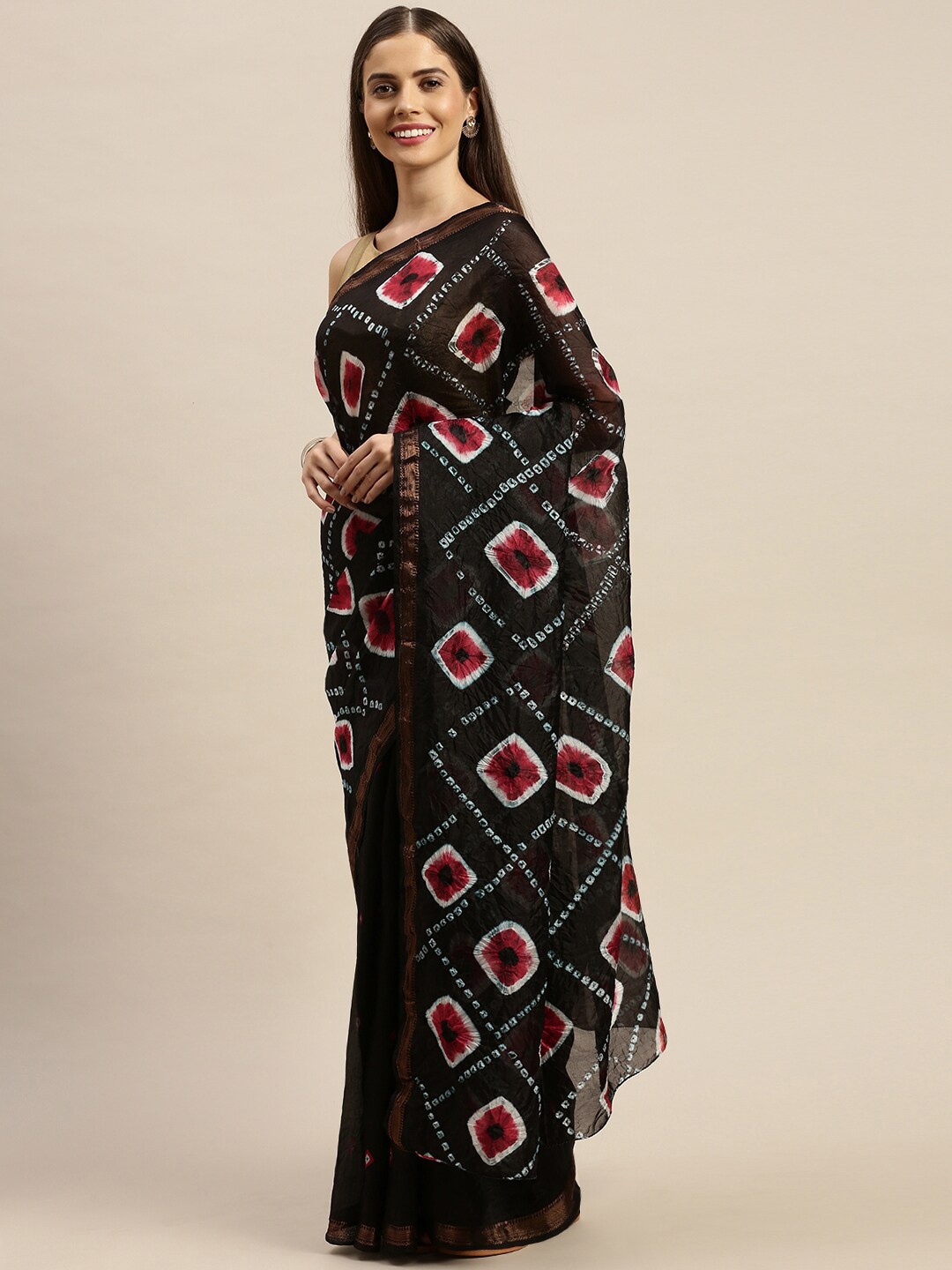 

Geroo Jaipur Black & Red Bandhani Zari Art Silk Bandhani Saree
