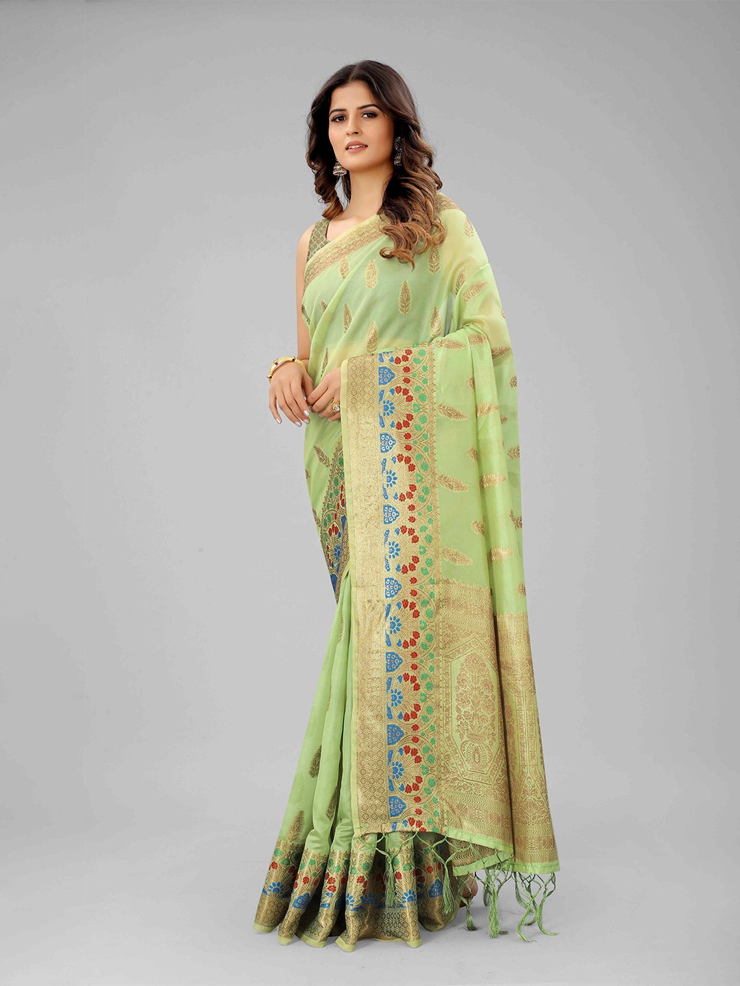 

Mizzific Green & Red Ethnic Motifs Zari Organza Chanderi Saree