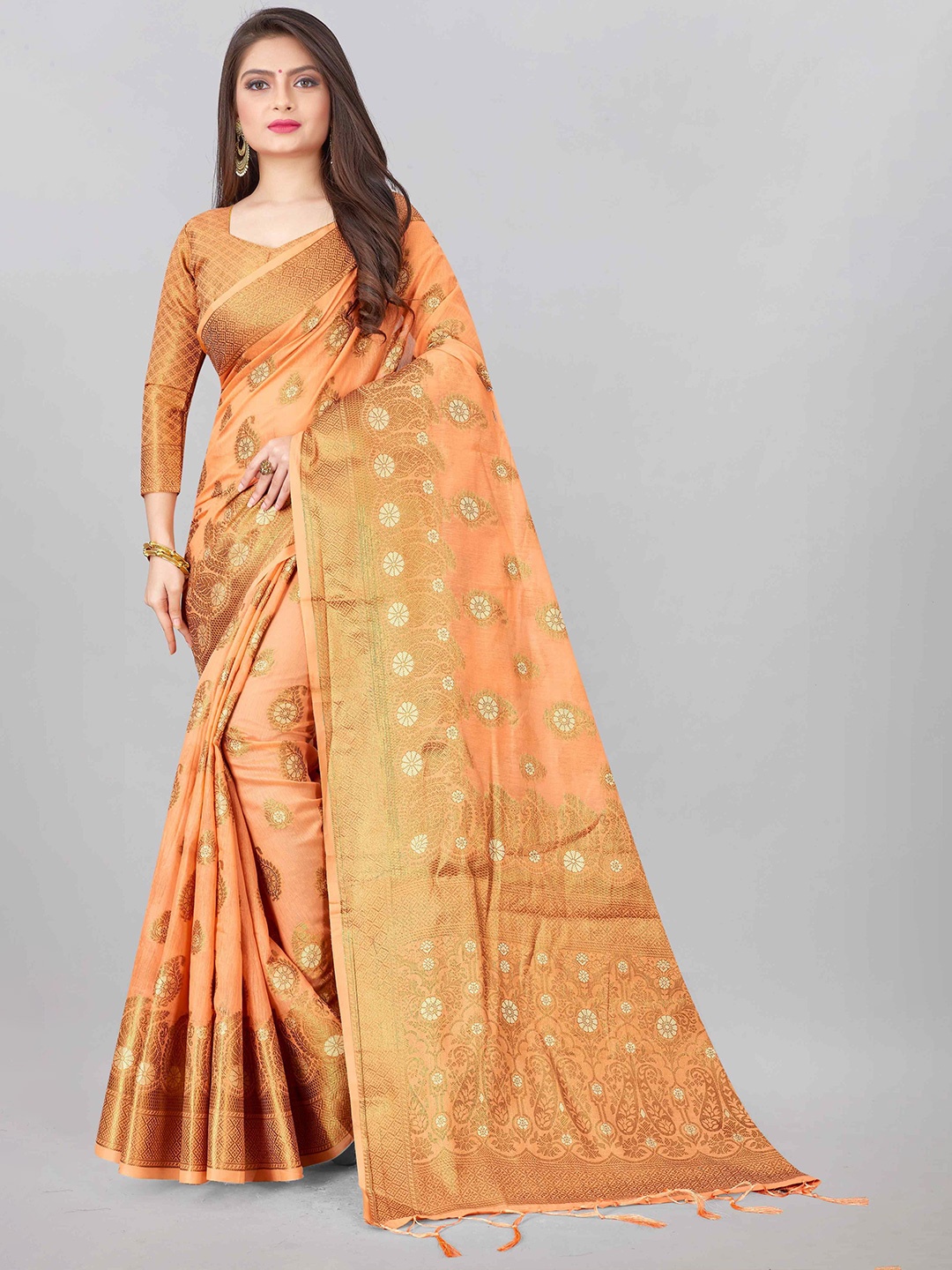 

Mizzific Peach-Coloured & Gold-Toned Woven Design Zari Pure Cotton Chanderi Saree