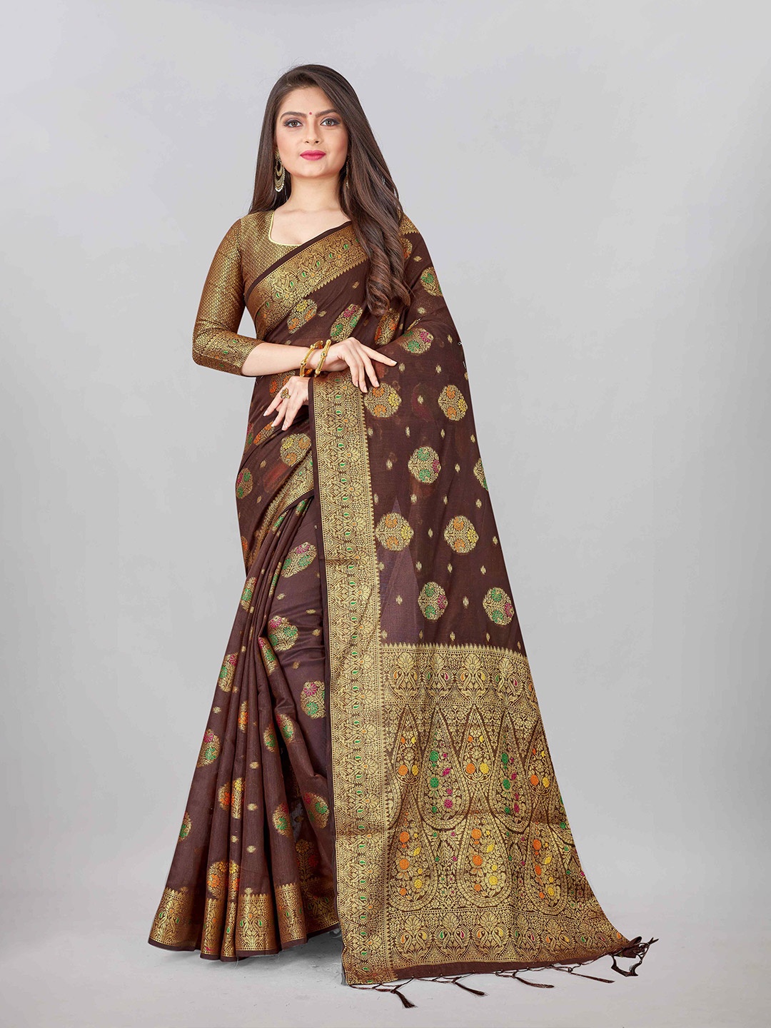 

Mizzific Brown & Gold-Toned Woven Design Zari Pure Cotton Chanderi Saree