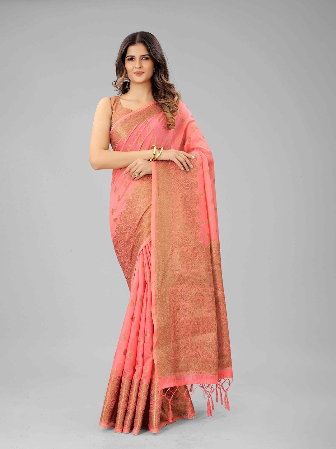 

Mizzific Pink & Gold-Toned Woven Design Zari Pure Cotton Chanderi Saree