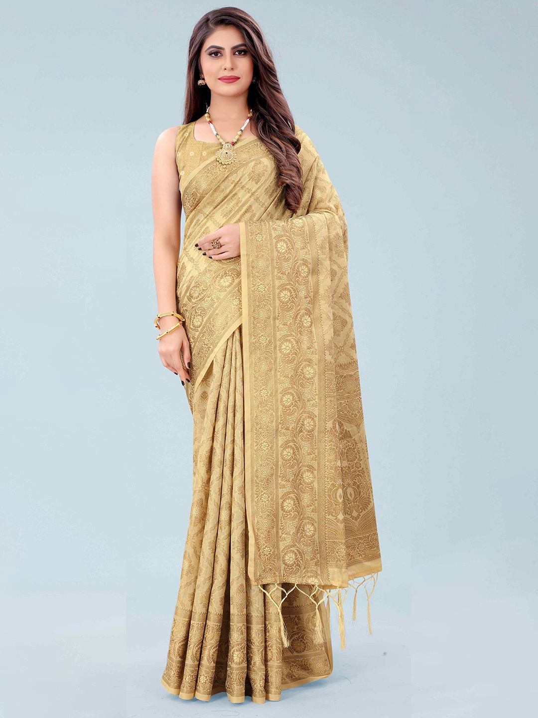 

Mizzific Cream-Coloured & Gold-Toned Ethnic Motifs Zari Pure Cotton Banarasi Saree
