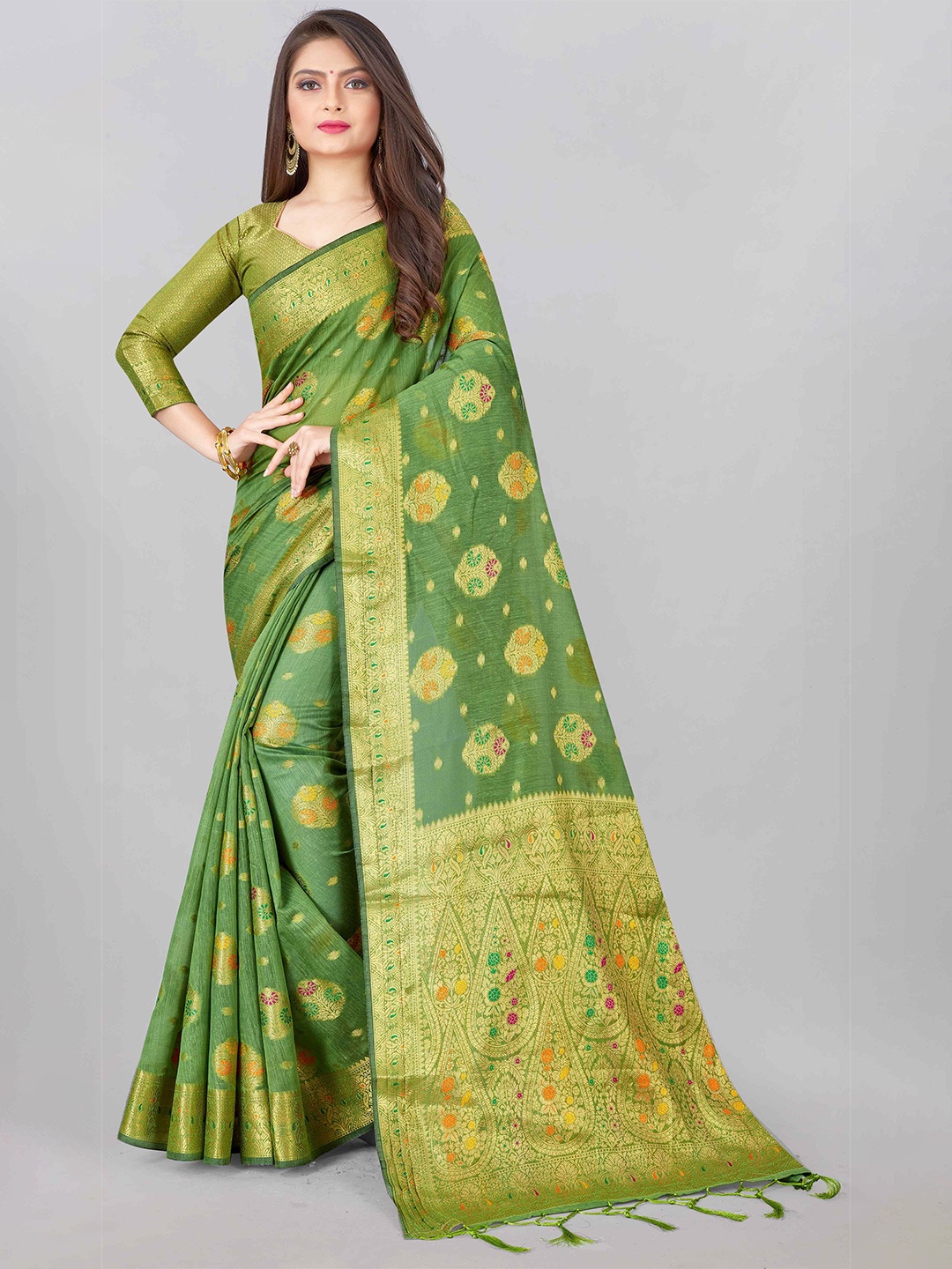 

Mizzific Green & Golden Ethnic Motifs Zari Pure Cotton Chanderi Saree