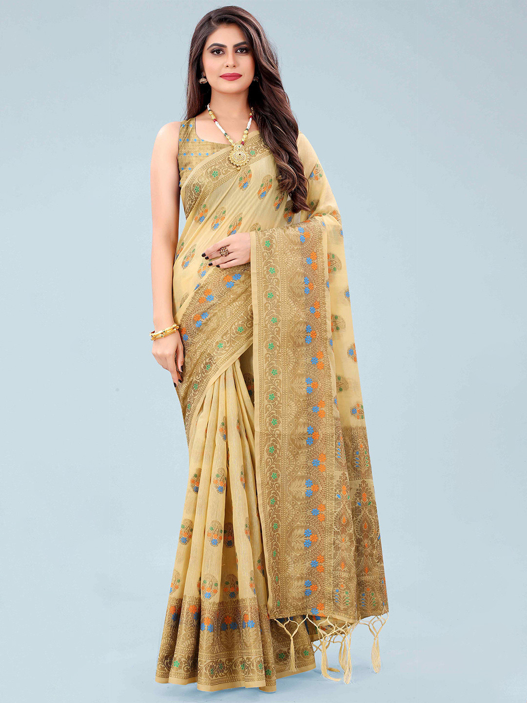 

Mizzific Cream-Coloured & Green Paisley Pure Cotton Banarasi Saree