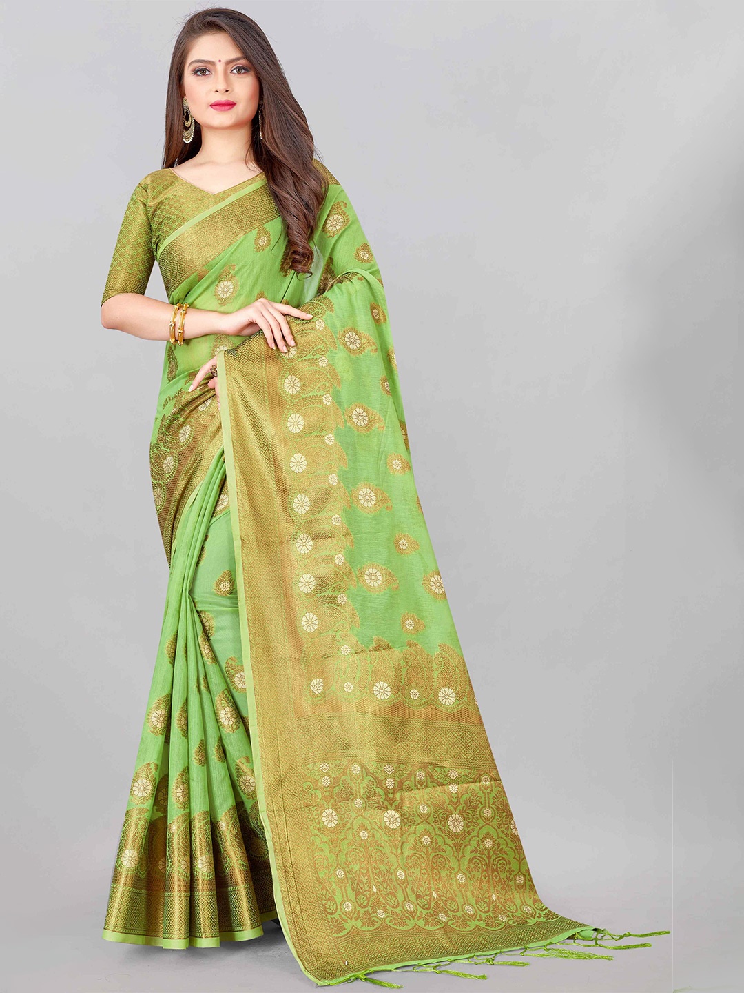 

Mizzific Green Floral Zari Pure Cotton Chanderi Saree