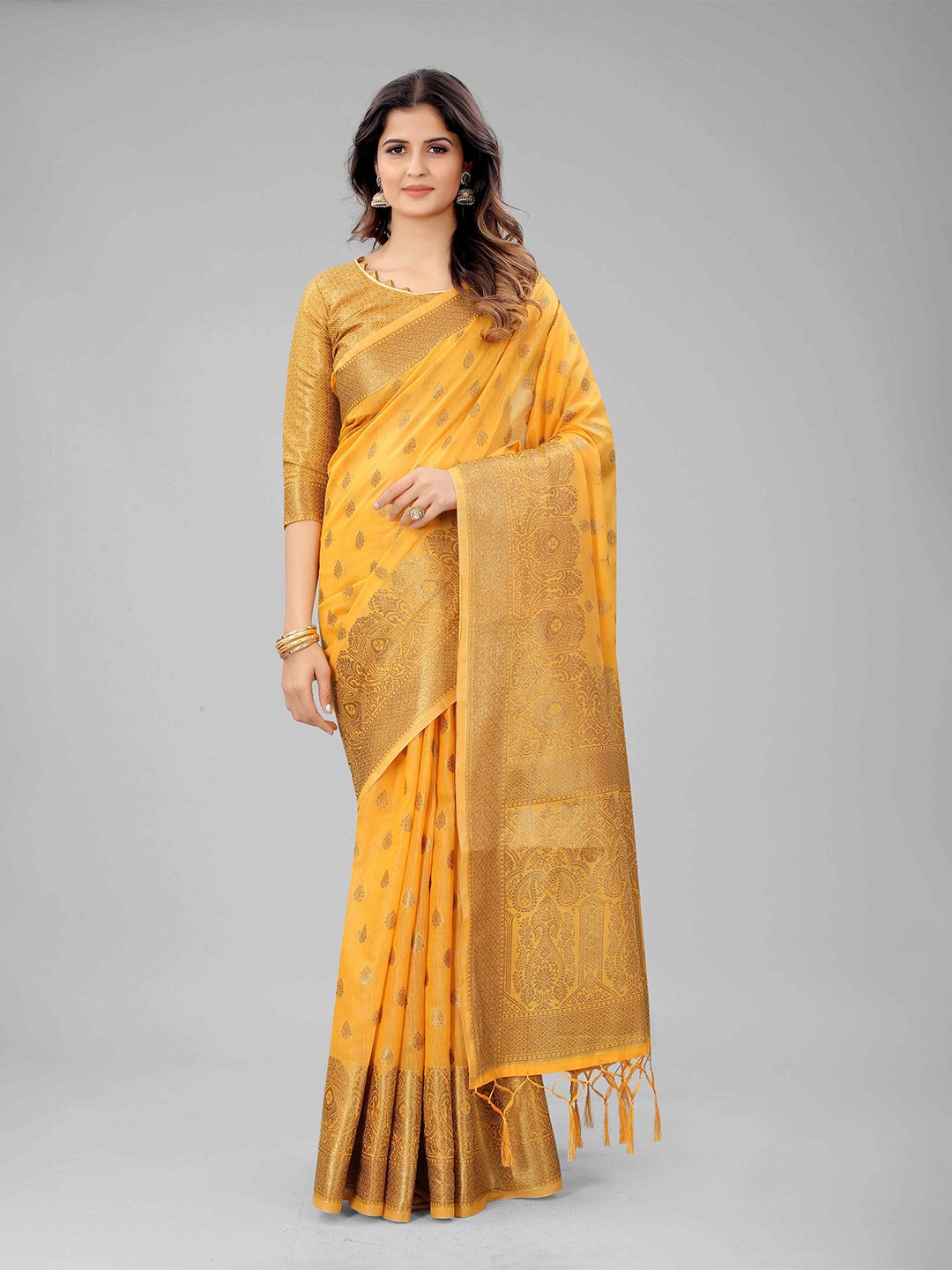 

Mizzific Yellow & Gold-Toned Floral Zari Pure Cotton Chanderi Saree